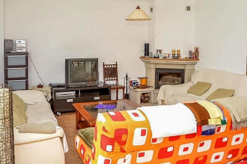 Adosado en venta en  Castellanos de Villiquera