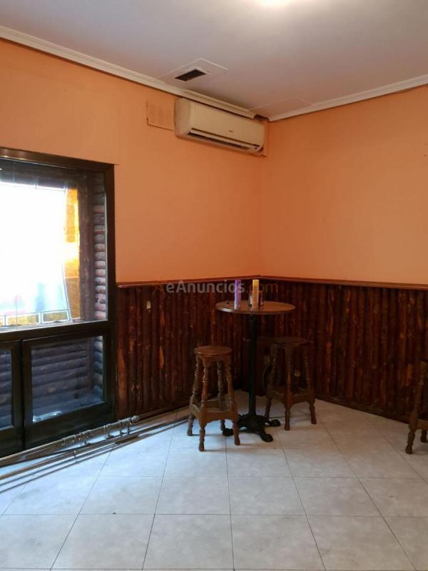 Local Comercial en alquiler en Calle Condes de Barcelona, Madrid, Carabanchel, Madrid