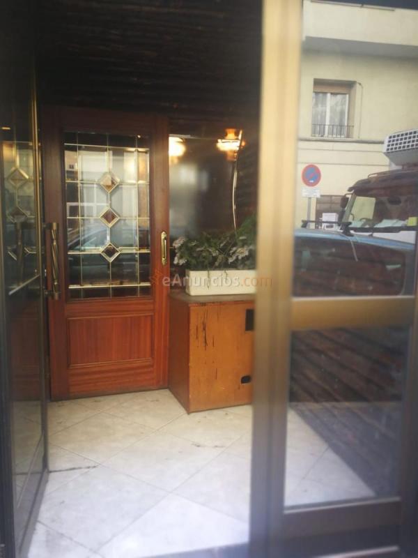 Local Comercial en alquiler en Calle Condes de Barcelona, Madrid, Carabanchel, Madrid