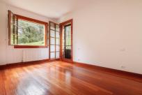 Adosado en venta en  Dima