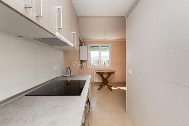 Apartamento en venta en  Nou Barris, Barcelona