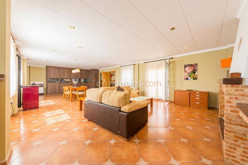 Adosado en venta en  Villena