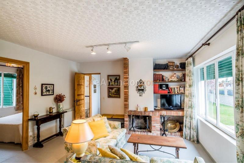 Adosado en venta en  Maello