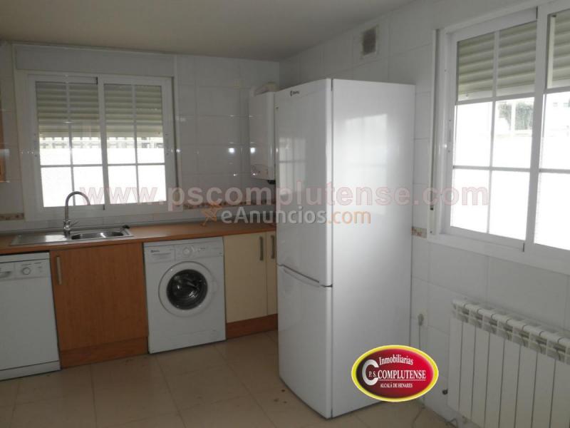 Casa en venta en  Loeches