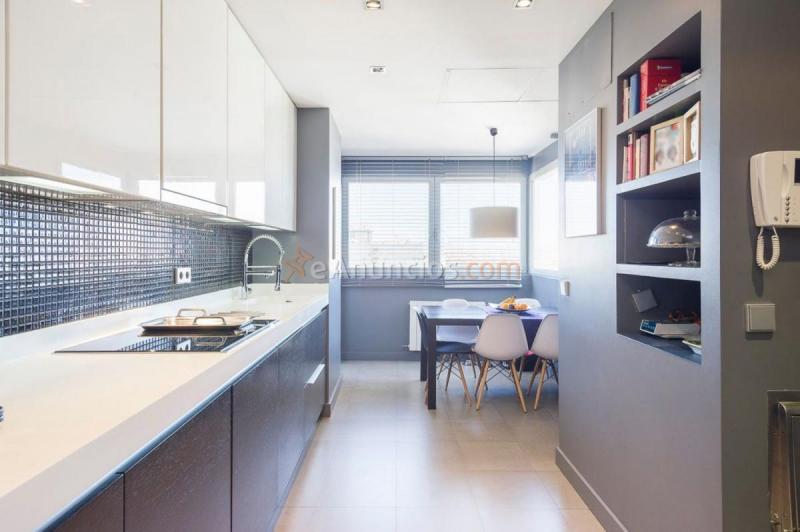 Atico en venta en  Ciudad Lineal, Madrid