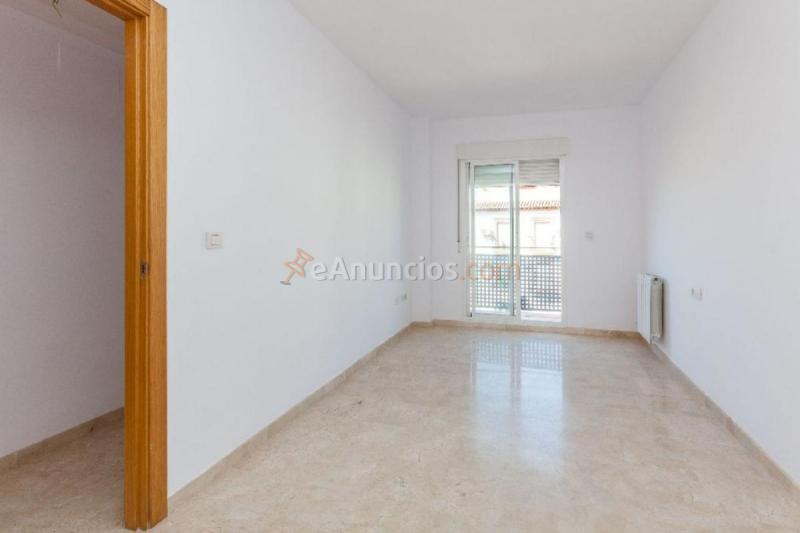 Apartamento en venta en  Julian Besteiro, La Zubia