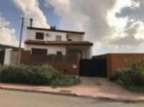 Adosado en venta en  Av. Ocho de Marzo, Humilladero