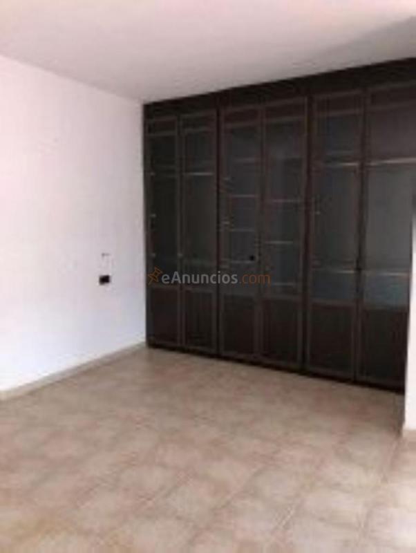 Adosado en venta en  Av. Ocho de Marzo, Humilladero