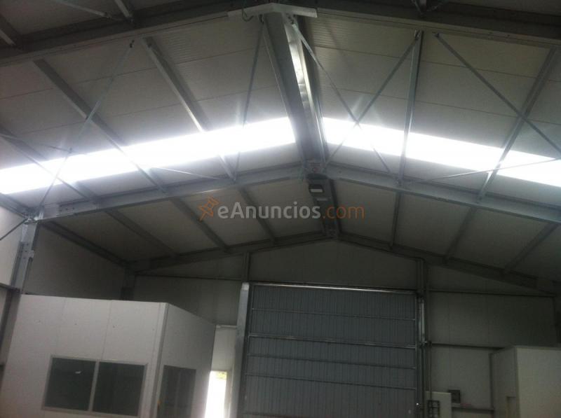 Edificio en alquiler en  La Garena, Alcalá de Henares