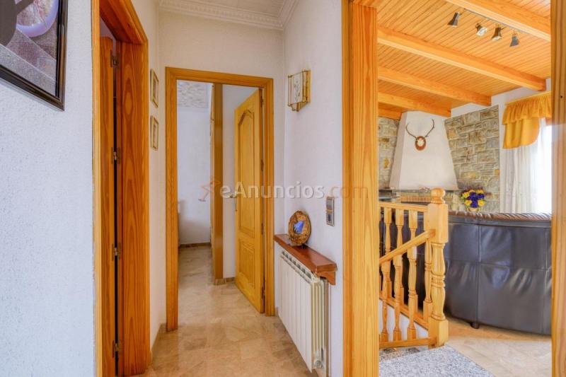 Adosado en venta en  Hostalets de Balenyá