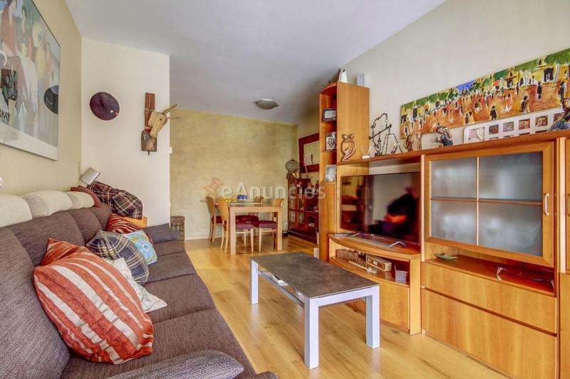 Apartamento en venta en  Nou Barris, Barcelona