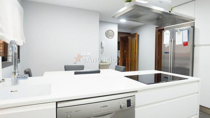 Apartamento en venta en  Fuencarral, Madrid