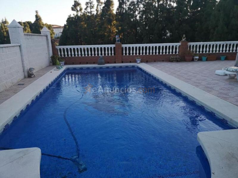 Adosado en venta en  Puerto de la Torre, Málaga