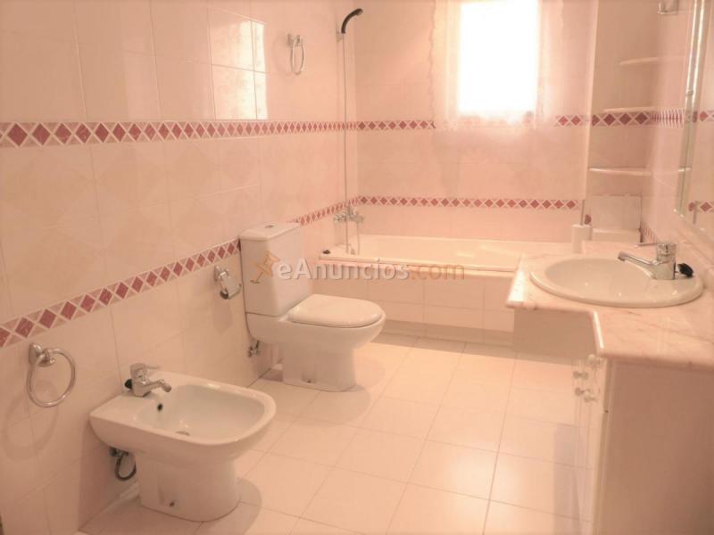 Casa en alquiler en  Núcleo Urbano, La Pobla de Vallbona