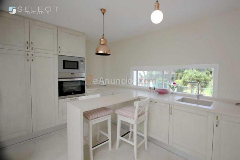 Casa en alquiler en Calle Alhambra, La Herradura, Almuñécar