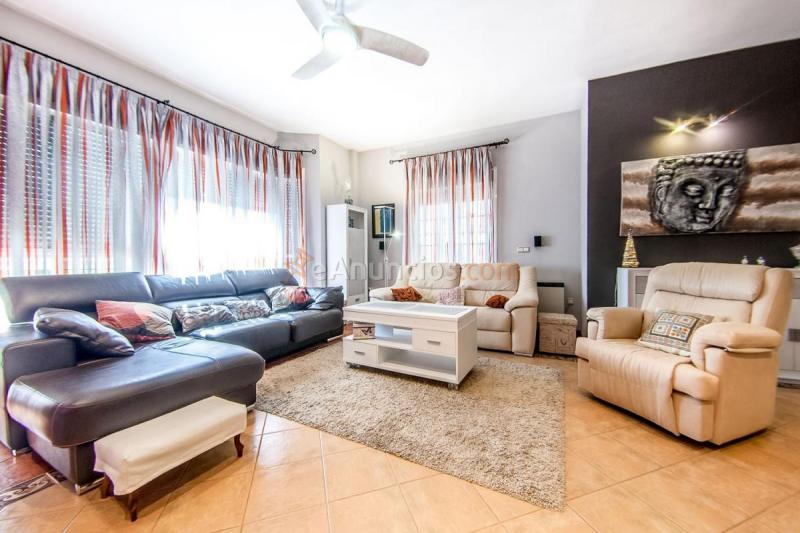 Adosado en venta en  San Roque - La Cruz - La Rozuela, Linares