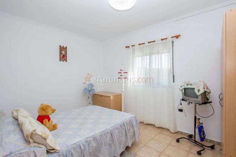 Adosado en venta en  Riba-Roja de Túria