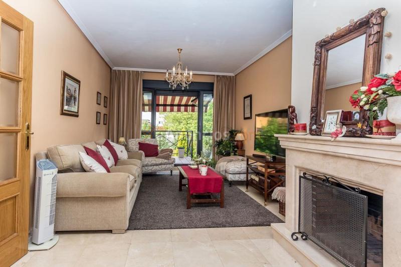 Adosado en venta en  Villaquilambre