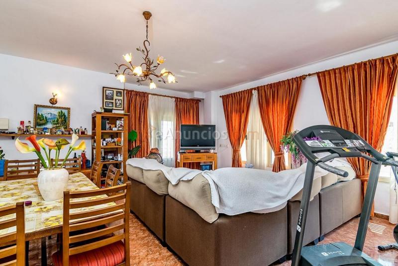 Adosado en venta en  Cotomar - Urbanizaciones, Rincón de la Victoria