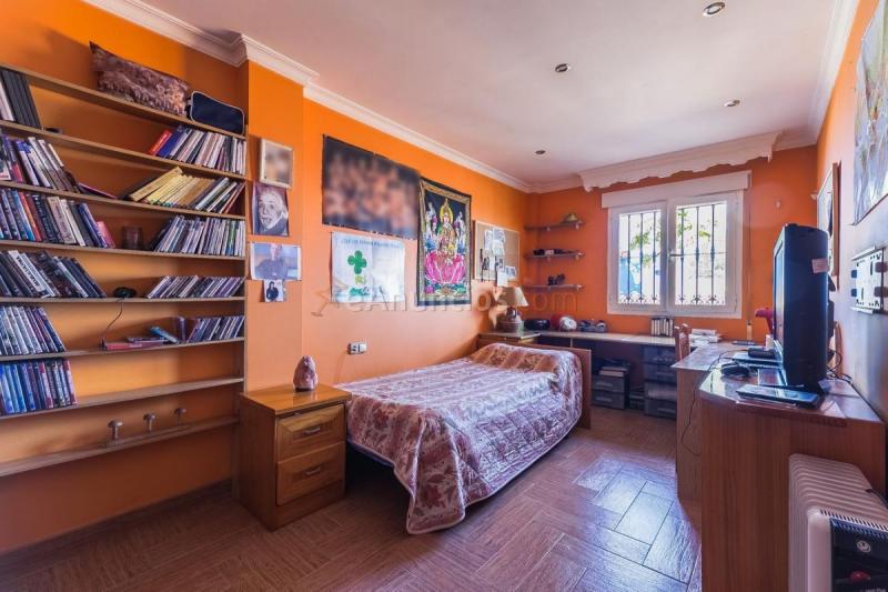 Adosado en venta en  Cotomar - Urbanizaciones, Rincón de la Victoria