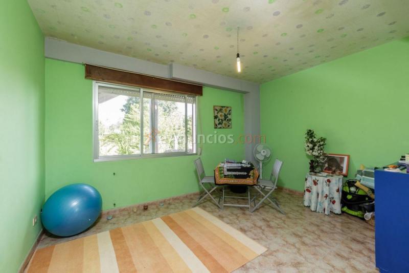 Adosado en venta en  Ponteareas