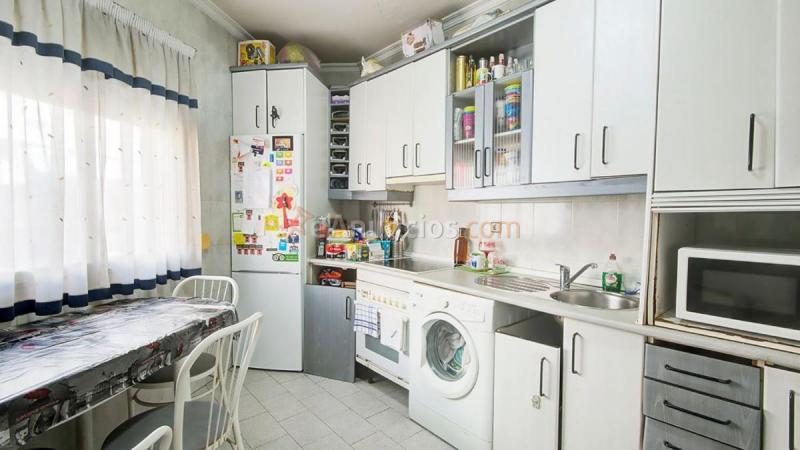Apartamento en venta en  Puente de Vallecas, Madrid