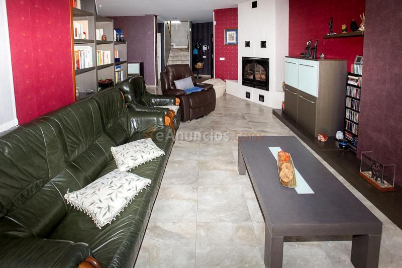 Adosado en venta en  Condado de Treviño