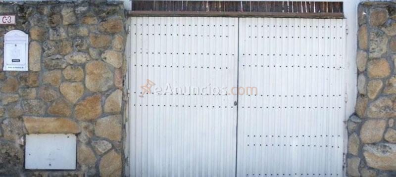 Casa en venta en  Navalagamella