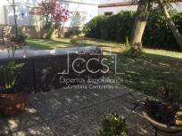 Venta de chalet independiente de esquina, con 160m2 construidos, en Sanlúcar la Mayor.
