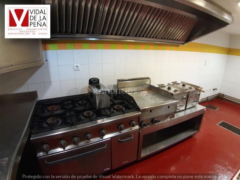 Local Comercial en alquiler en  Tetuan, General Dávila, Santander