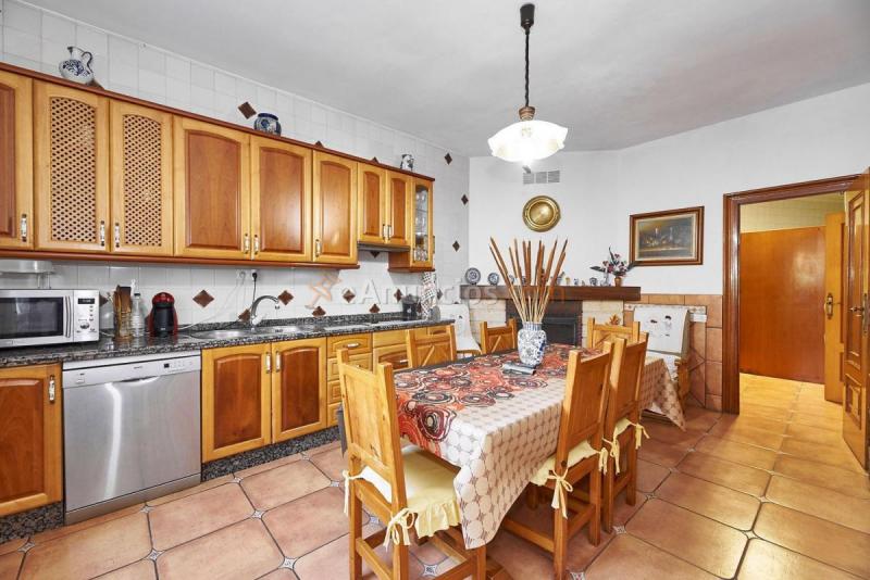 Adosado en venta en  Orgiva