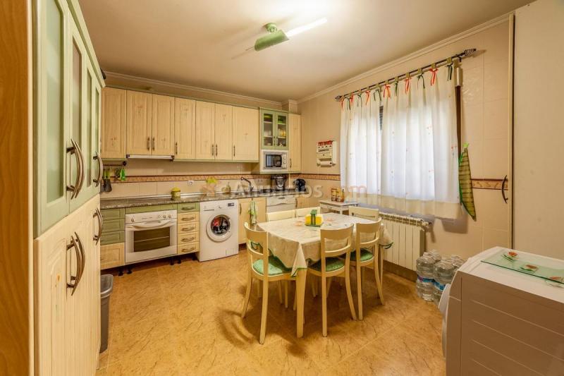 Adosado en venta en  Aldeavieja de Tormes