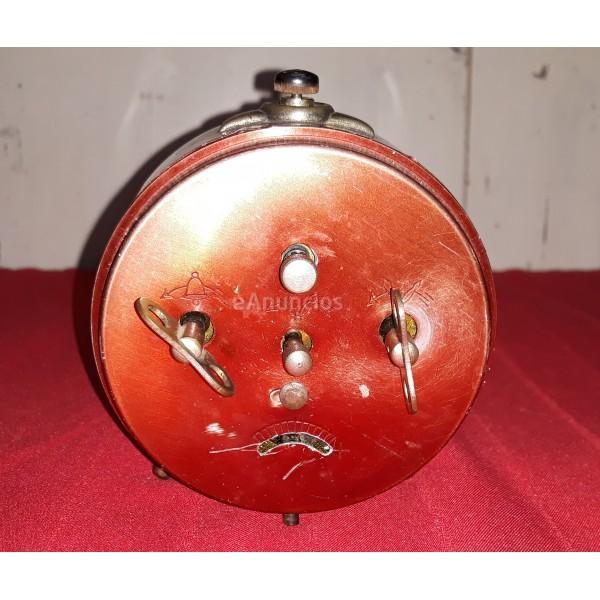 RELOJ DESPERTADOR MARCA META