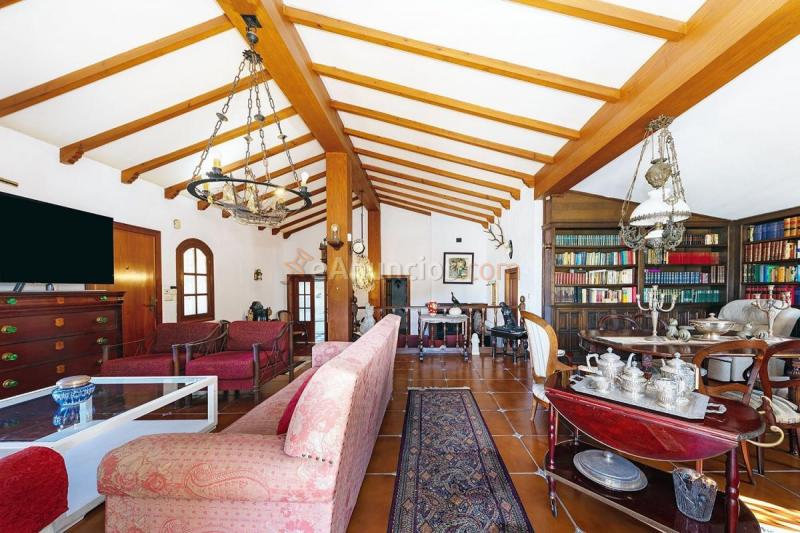 Adosado en venta en  Las Chapas-El Rosario, Marbella