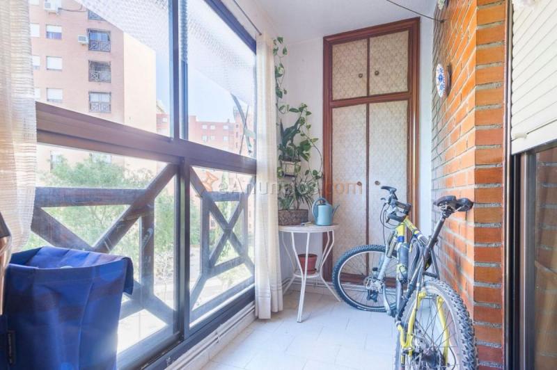Apartamento en venta en  San Blas, Madrid