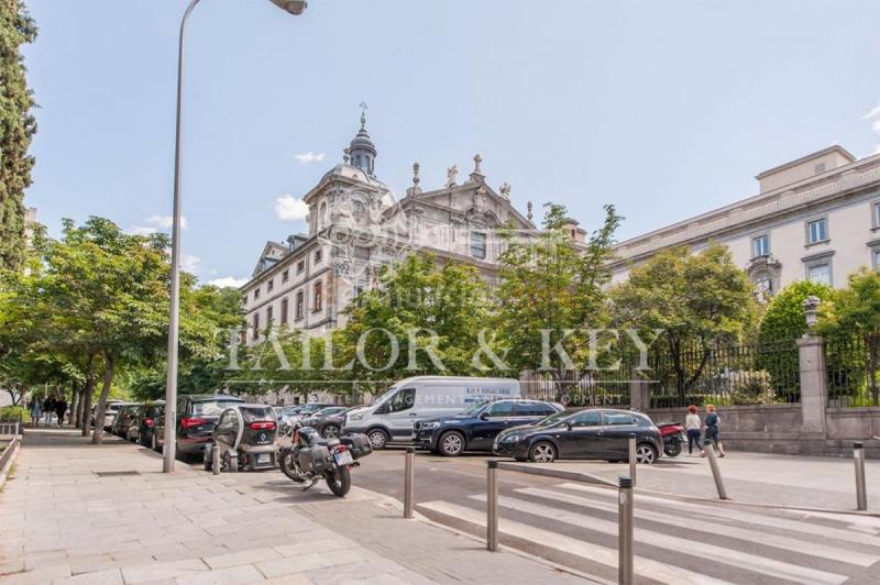 Local Comercial en alquiler en  Centro, Madrid