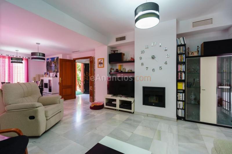 Adosado en venta en  Olivar de Quintos, Montequinto