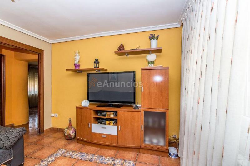 Adosado en venta en  Mansilla de las Mulas