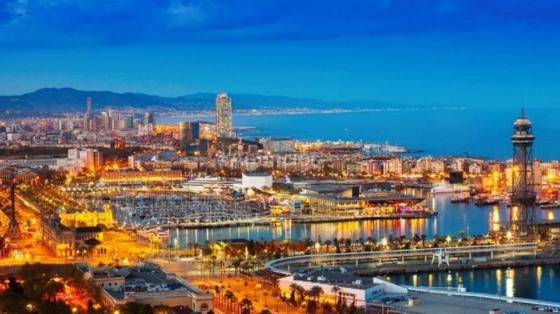 Local Comercial en alquiler en  Les Corts, Barcelona