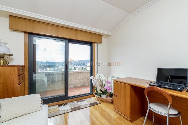 Atico en venta en  Poio