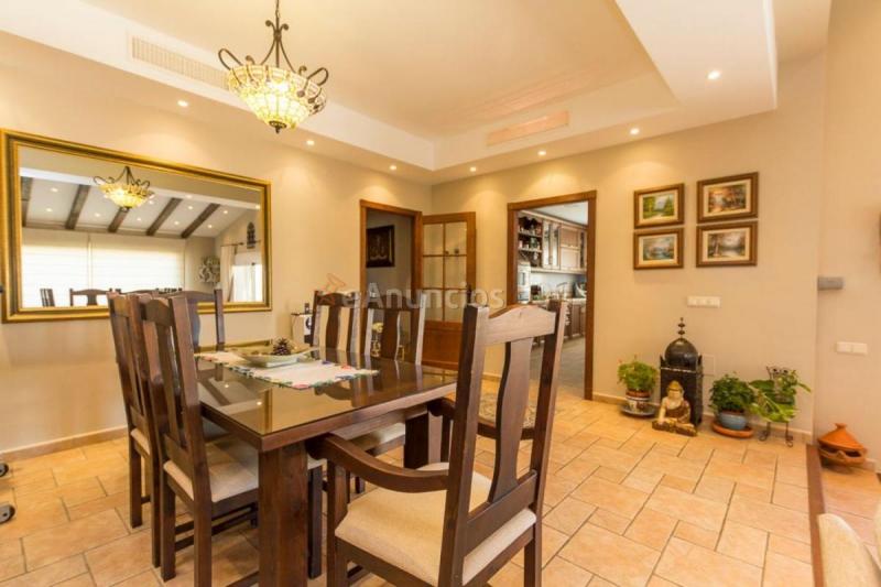 Adosado en venta en  Puerto de la Torre, Málaga