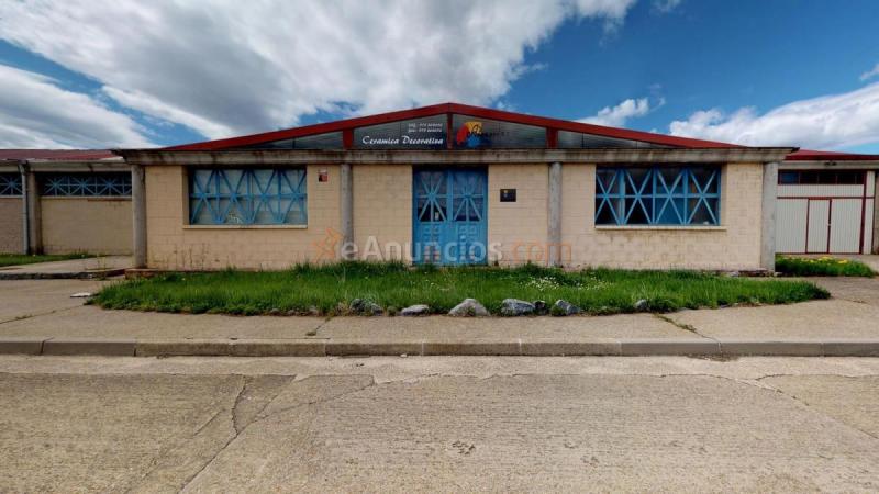 Edificio en venta en Calle Virgen del Mar, Santibañez de la Peña