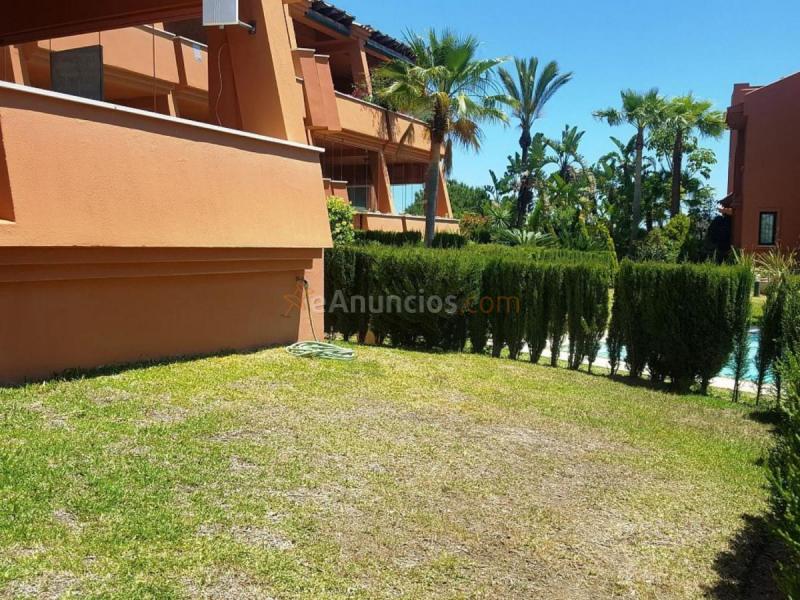 Apartamento en venta en Avenida del Rosario, Las Chapas-El Rosario, Marbella
