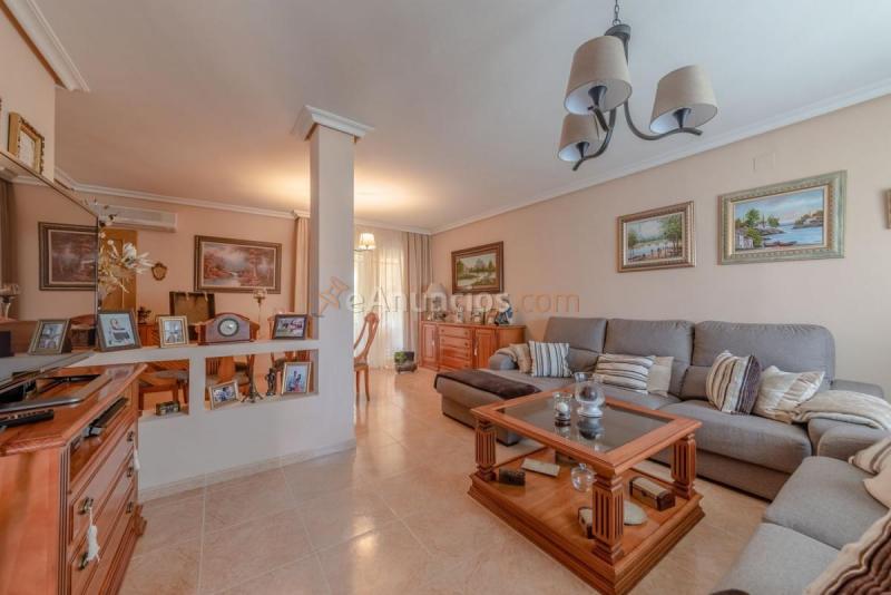 Adosado en venta en  Olias del Rey