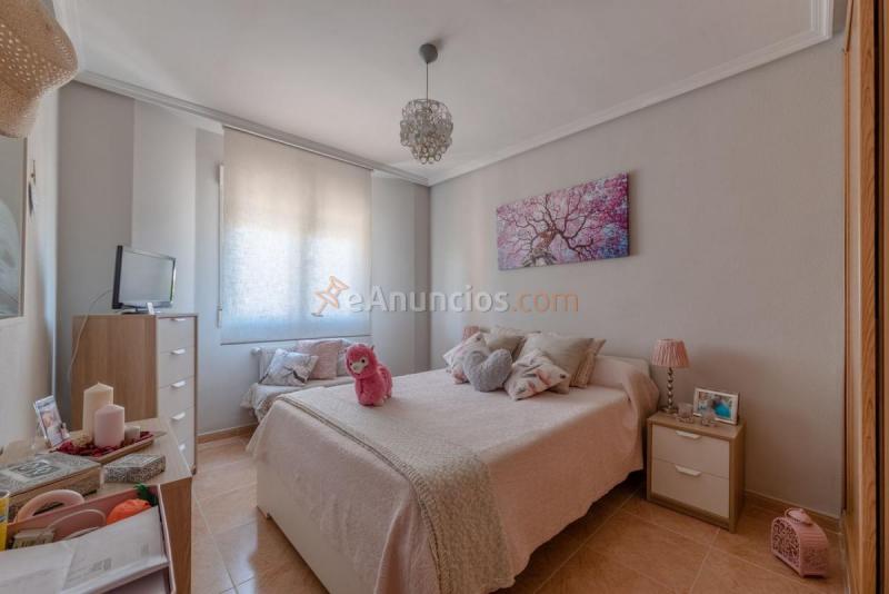 Adosado en venta en  Olias del Rey