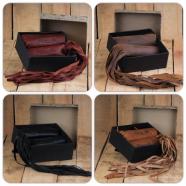 FUNDA DE PUÑOS CON FLECOS CUERO