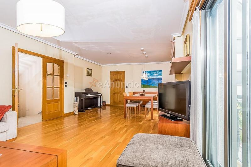 Adosado en venta en  Liáns, Oleiros