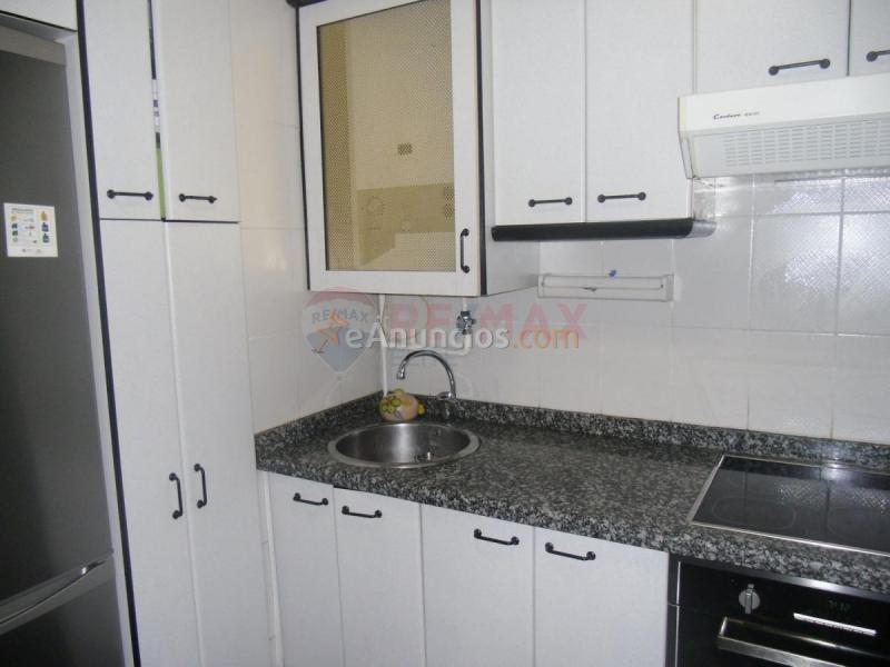 Apartamento en venta en Calle Bermudo I el Diácono, Ciudad Naranco-Vallobín-La Florida, Oviedo