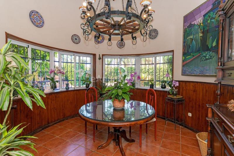 Adosado en venta en  San Pedro de Alcántara, Marbella