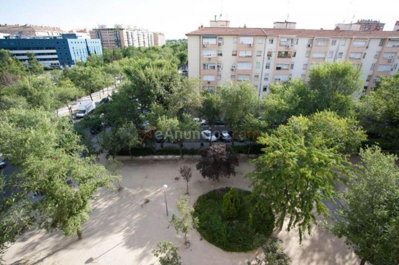 Apartamento en venta en Plaza MENINAS, Carabanchel, Madrid